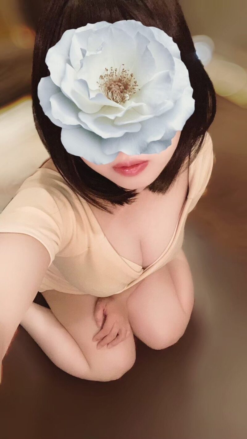 露木まゆ 写真 1